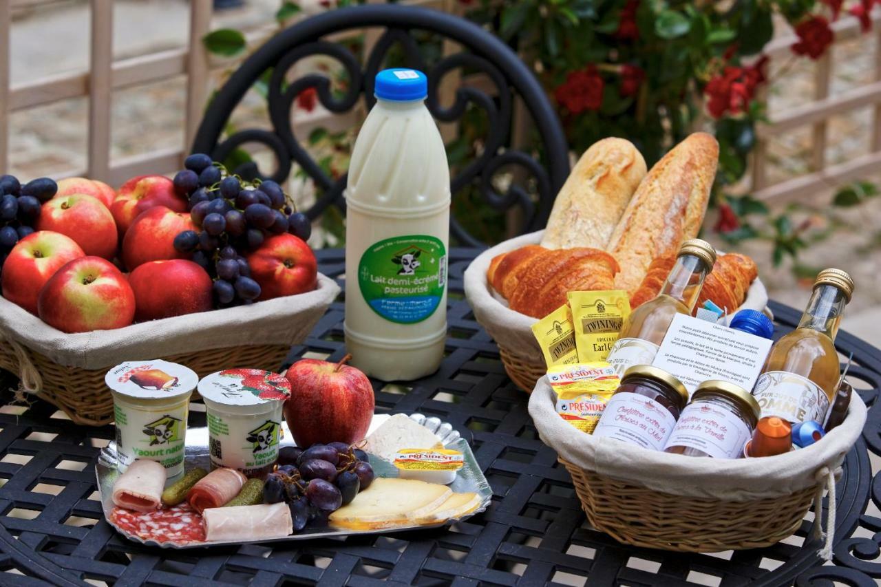 Hotel Saint Georges Troyes Esterno foto A typical breakfast